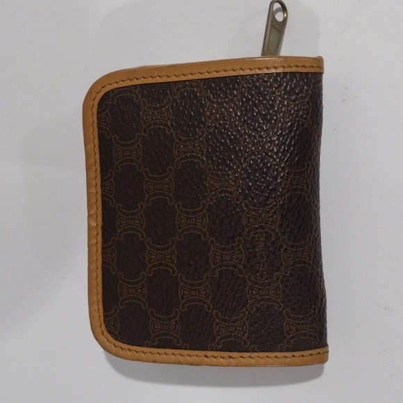 π Authentic Celine Monogram Brown Leather Round Zip Coin Purse β Stylish & Chic - Picture 2 of 9